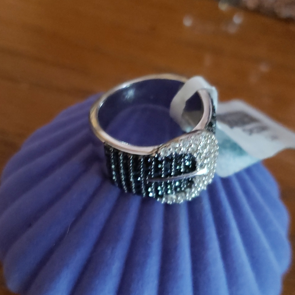 Buckle ring 💍 - Picture 2 of 2